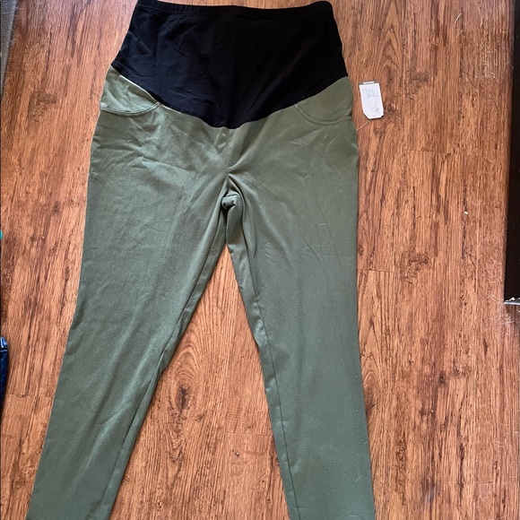 Maternity pants - Picture 1 of 2